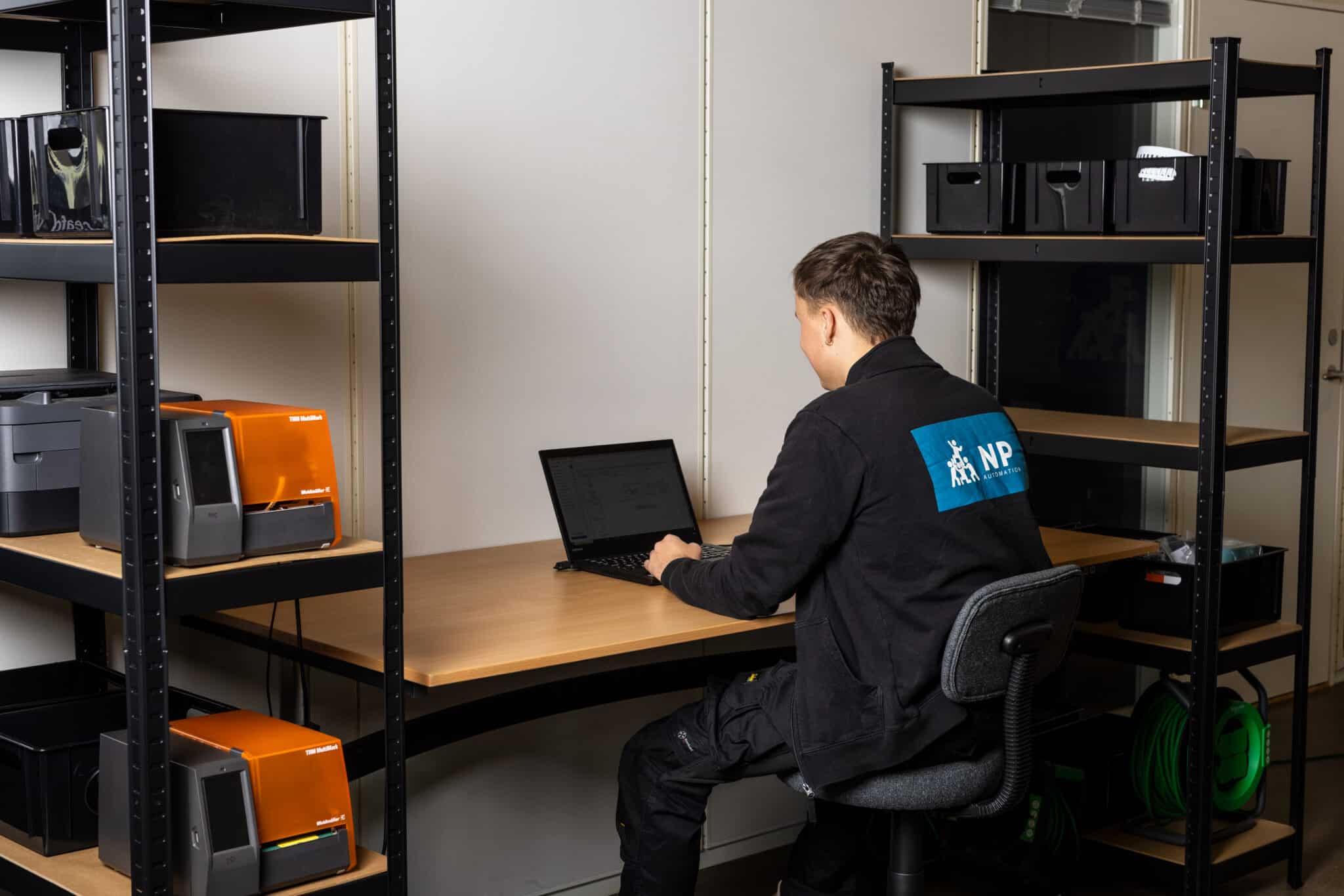 PLC-programmering og service